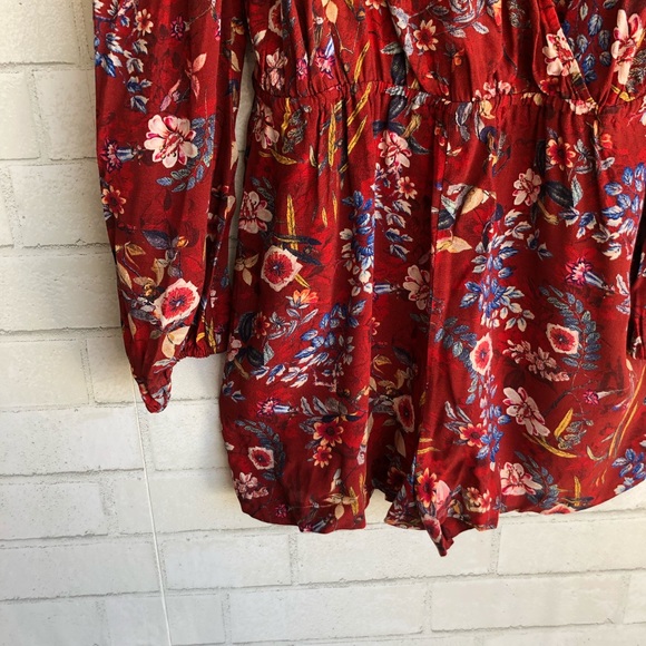 Willow & Clay Deep Red Floral Romper Medium - Picture 2 of 8